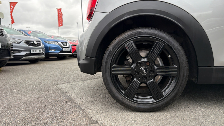 MINI Cooper 2.0 S Classic 3dr Auto Petrol Hatchback